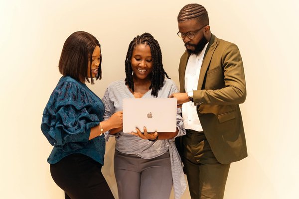 How Can UK Businesses Innovate Their Marketing Strategies for Global Expansion?